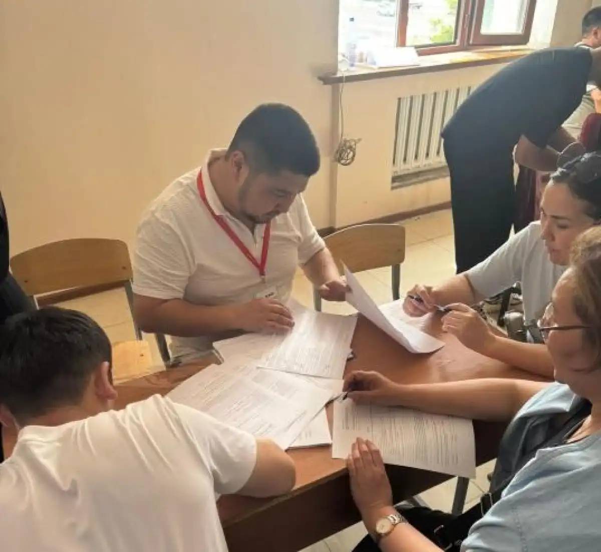 «Биг Шанхай» базарындағы өрт: зардап шеккен кәсіпкерлерге қандай қолдау көрсетіледі