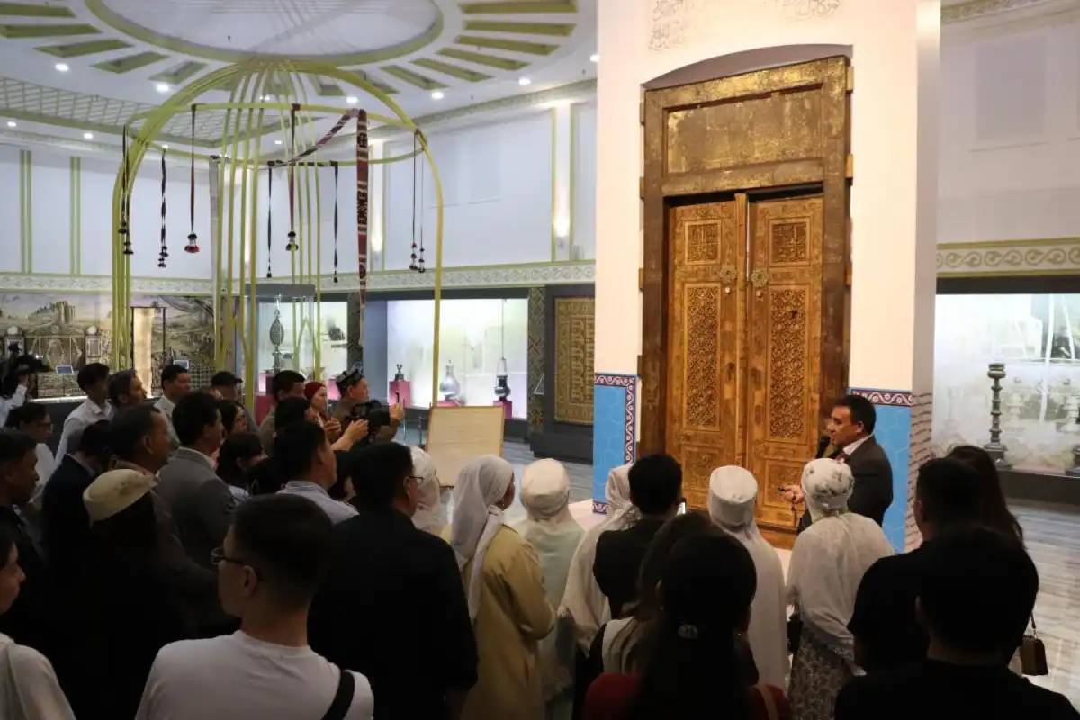 Қожа Ахмет Ясауи кесенесіндегі қабірхана есігі көпшілікке таныстырылды