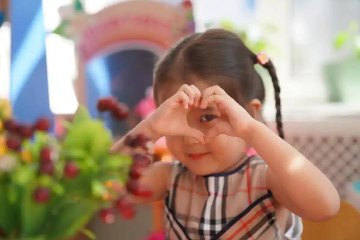 Елімізде жасөспірімдердің 85%-ы өміріне дән риза - сауалнама