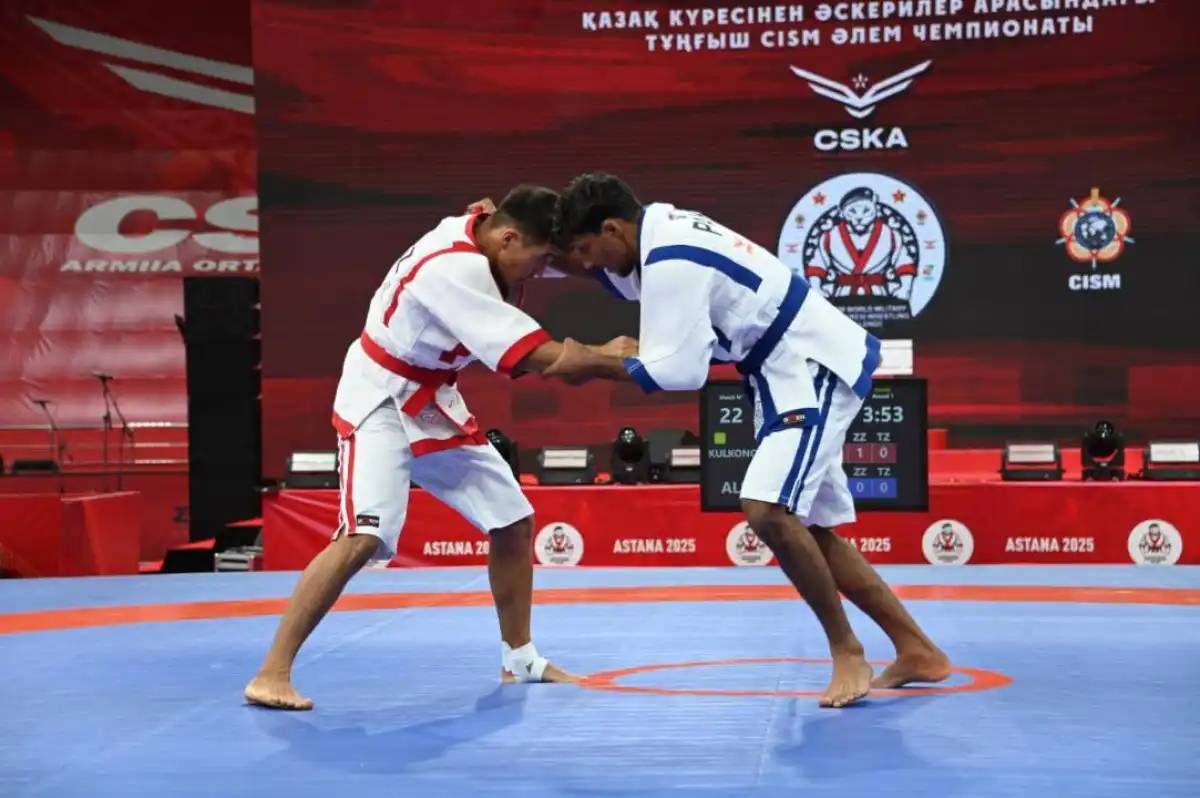 Елордада қазақ күресінен әскери қызметшілер арасындағы әлем чемпионаты басталды