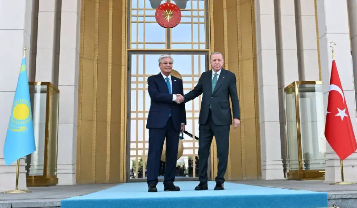 Қасым-Жомарт Тоқаевты Режеп Тайип Ердоған қарсы алды