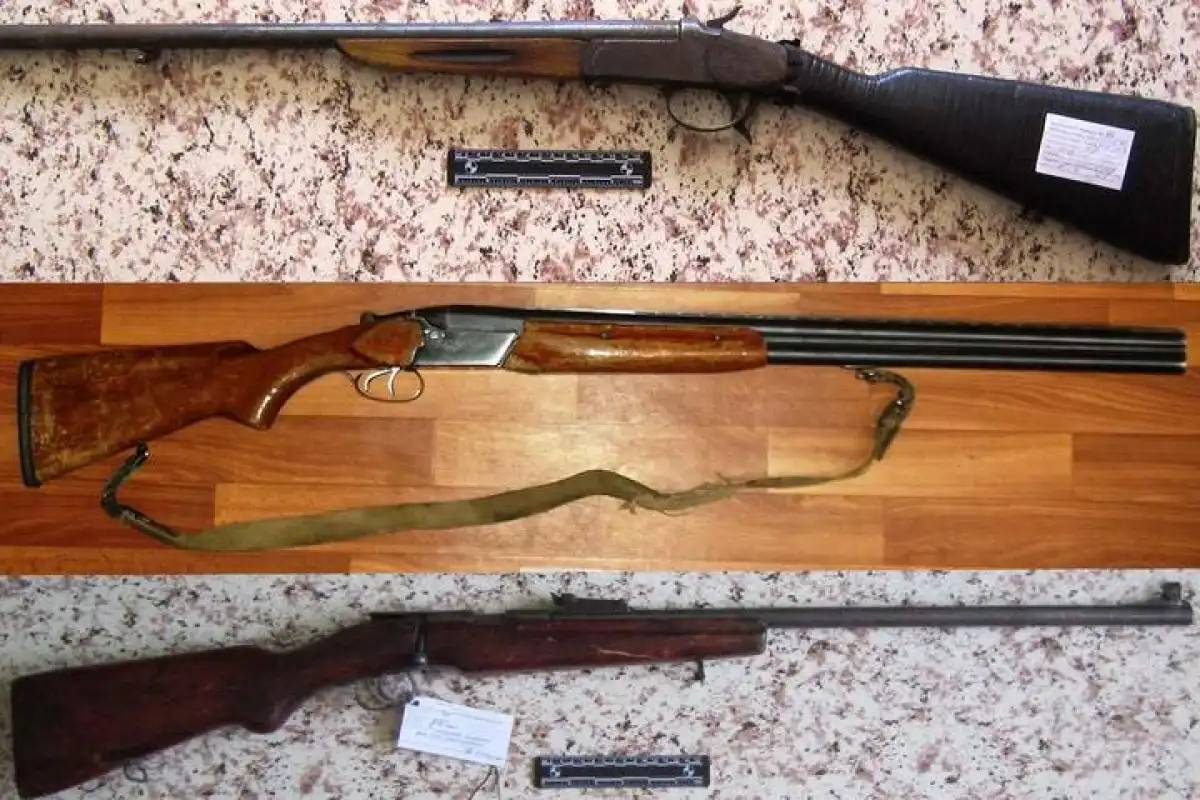 Ішкі істер министрлігі қару жасырылған 12 қойманы анықтады