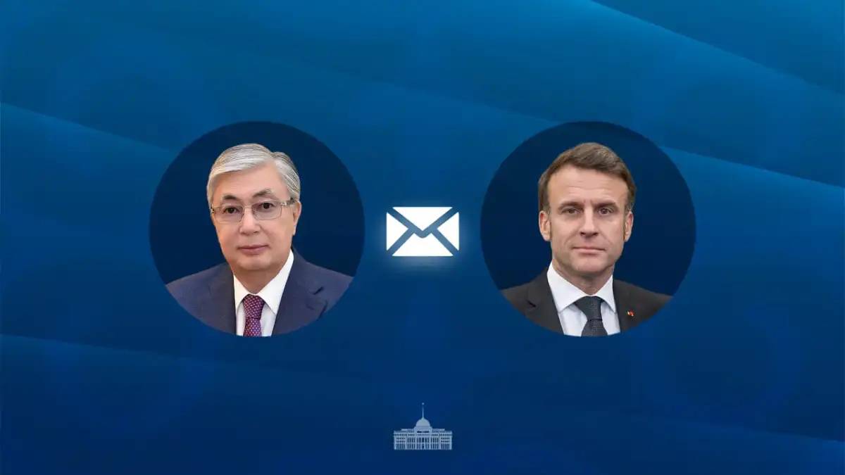 Тоқаев Франция Президентін ұлттық мерекесімен құттықтады