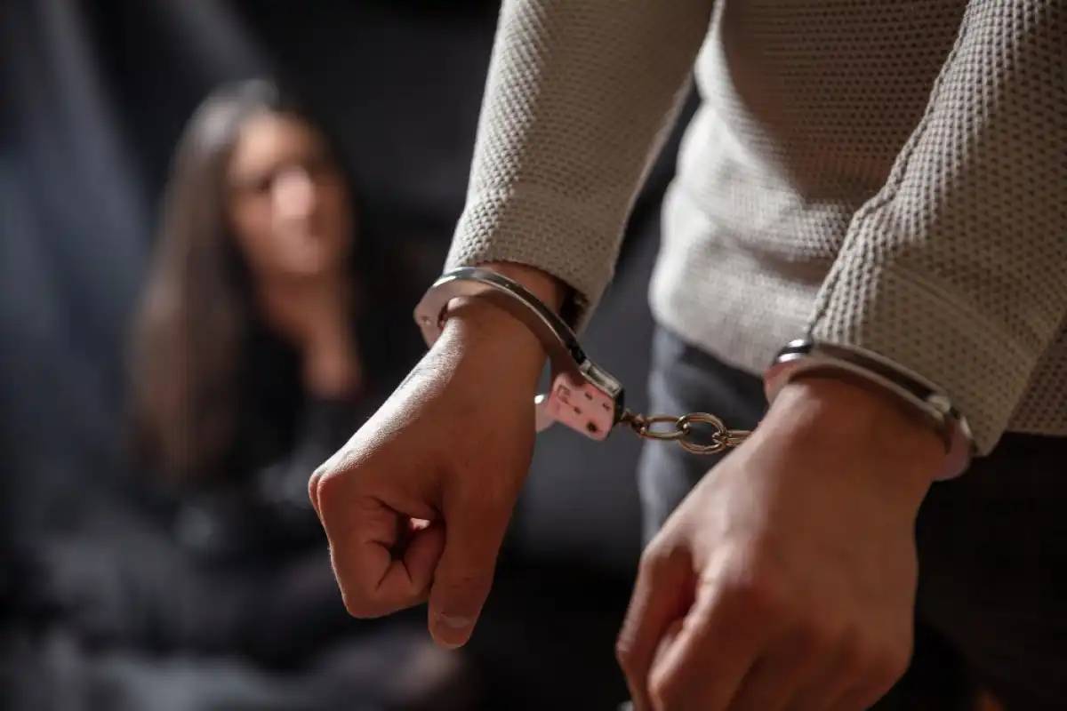 Есірткі дүкенін құрды деп күдікке ілінгендер шетелде ұсталды