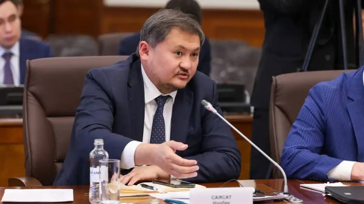 «Үміттің үзілгені емес»: Саясат Нұрбек грантсыз қалған түлектерге үндеу жасады