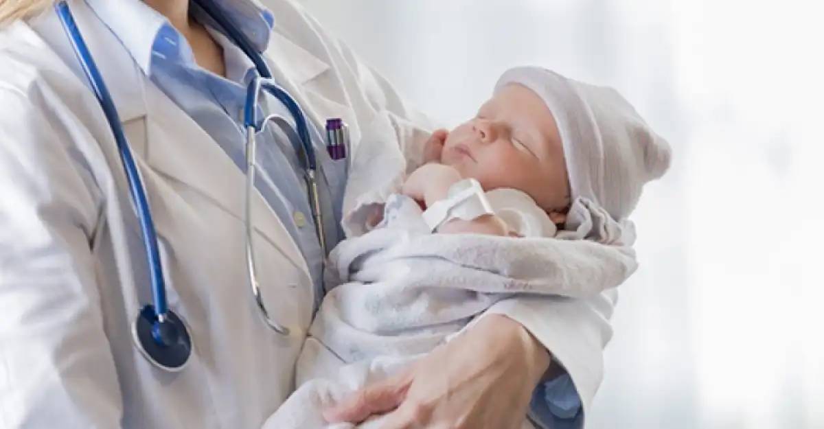 Бүгін – халықаралық акушерлер күні