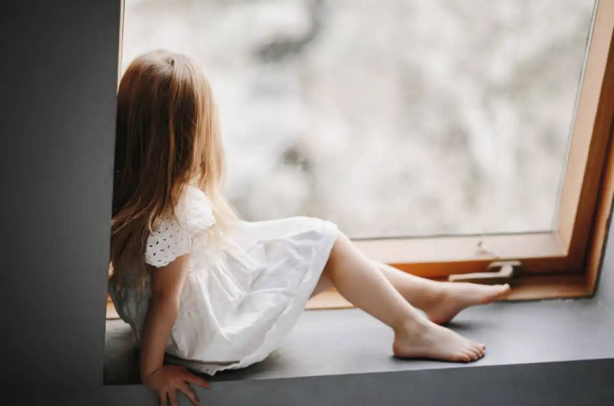 Терезеден құлау оқиғалары ата-аналардың балаларын қараусыз қалдыруымен байланысты болып отыр - ТЖД