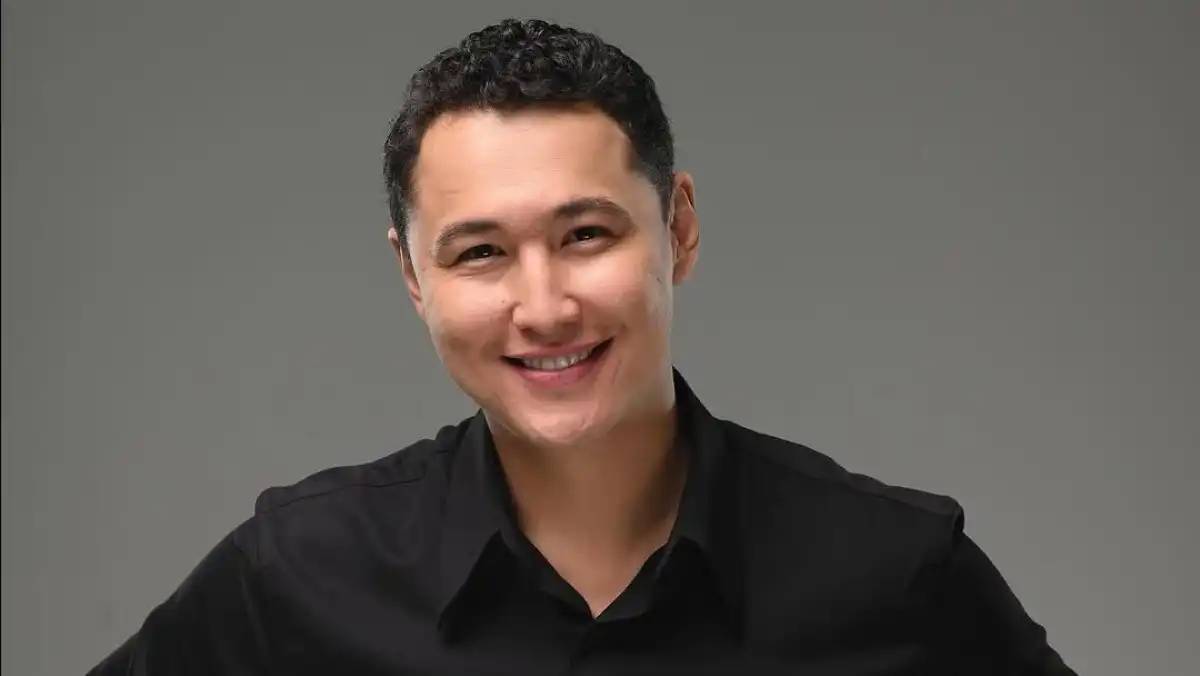 «Өзімді ақтағым келмейді»: Шәріп Серік бұрынғы сүйіктісінен кешірім сұрады