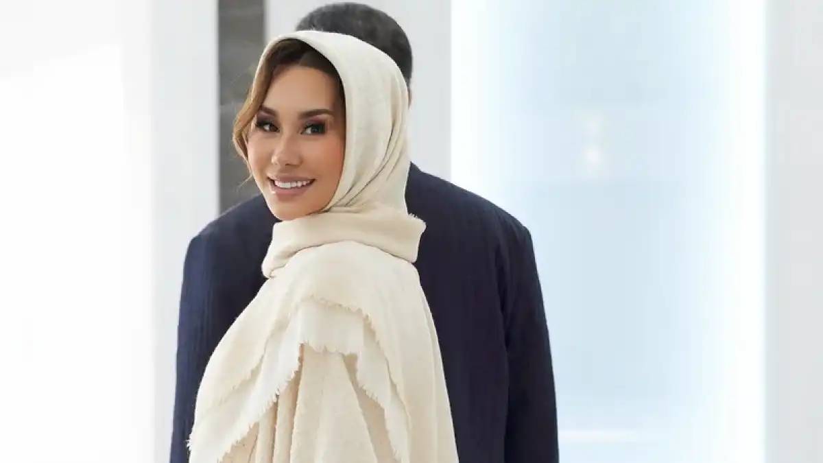 «Енді яхта, вилла сатып ала аламын»: Динара Сәтжан күйеуі туралы айтты