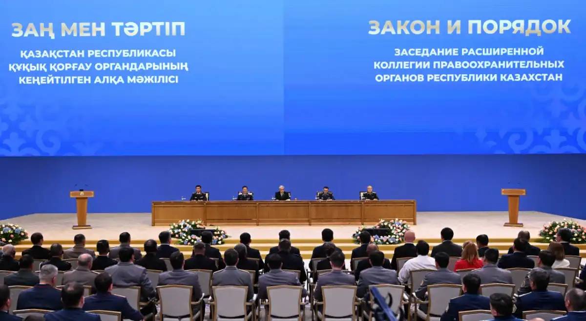 Тоқаев: Қоғамдық қауіпсіздікті қамтамасыз ету саласына цифрлық технологиялар енгізуді жалғастыру керек