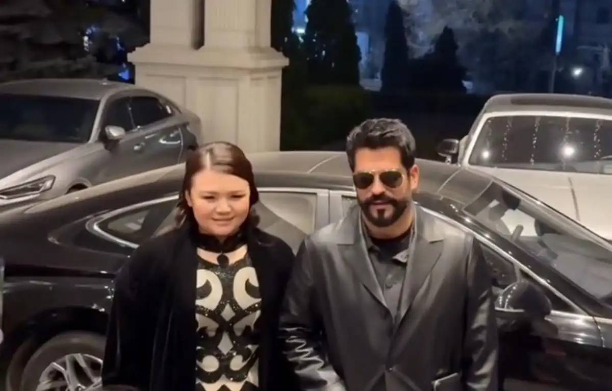 «Кербез екен»: блогер Ырысбала Икрамбай Бурак Озчивитке шапан жапты