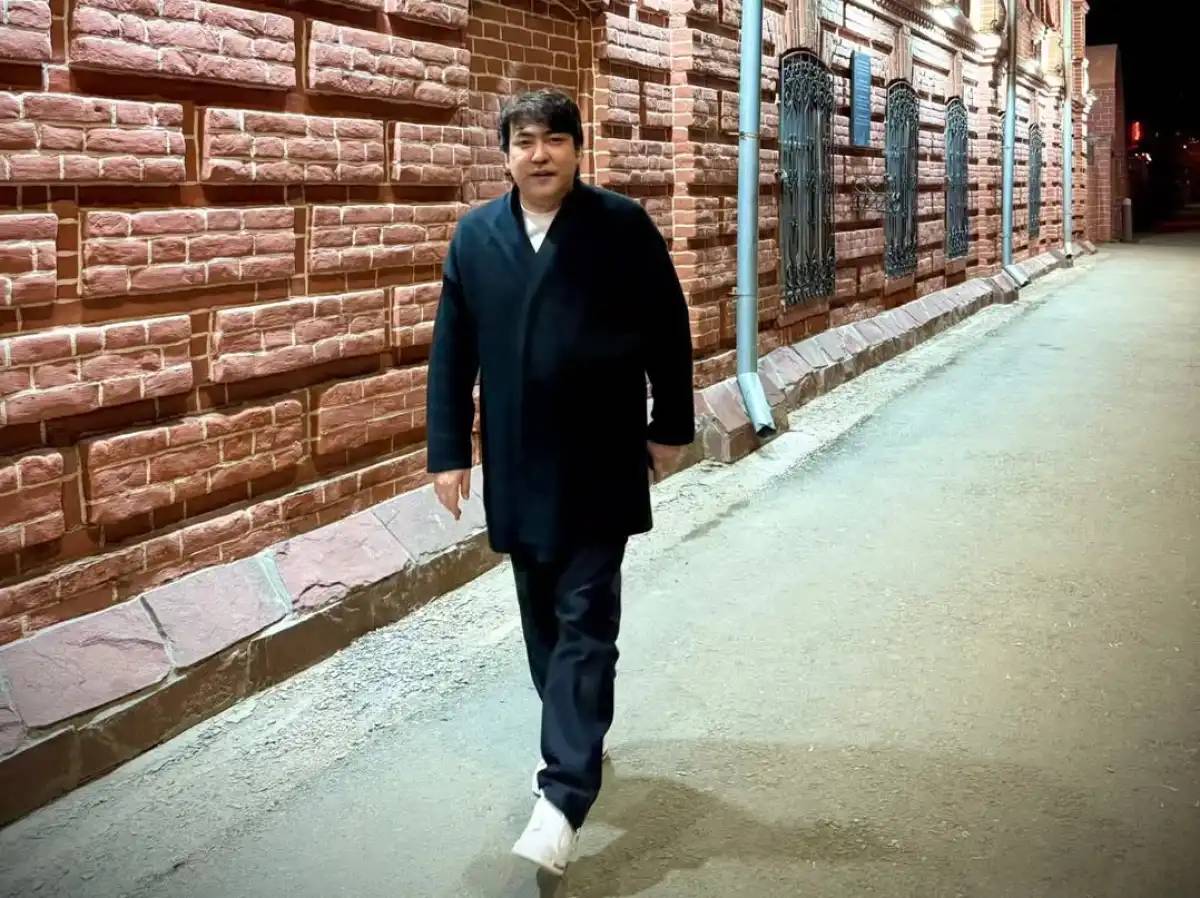 «Енді сен қалып ең...»: Мейрамбек Беспаев жаңа салаға бет бұрды