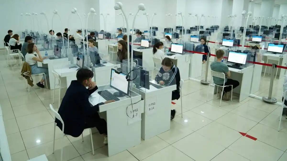 ҰБТ ережесін бұзған 380 талапкер тестілеуден шығарылды