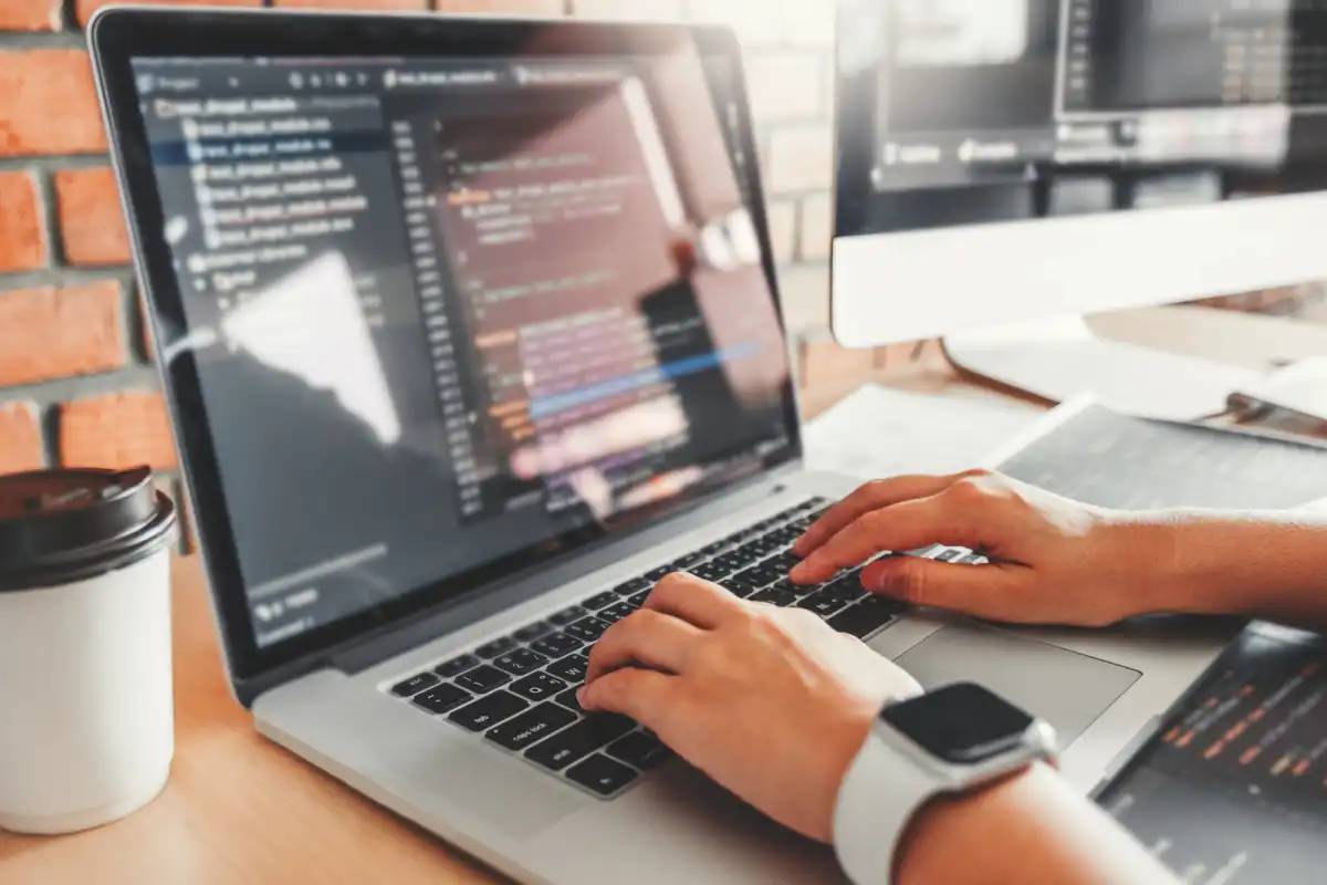 JOLTAP жобасы: Елордалық студент екі апта ішінде сайт жасауды үйренді