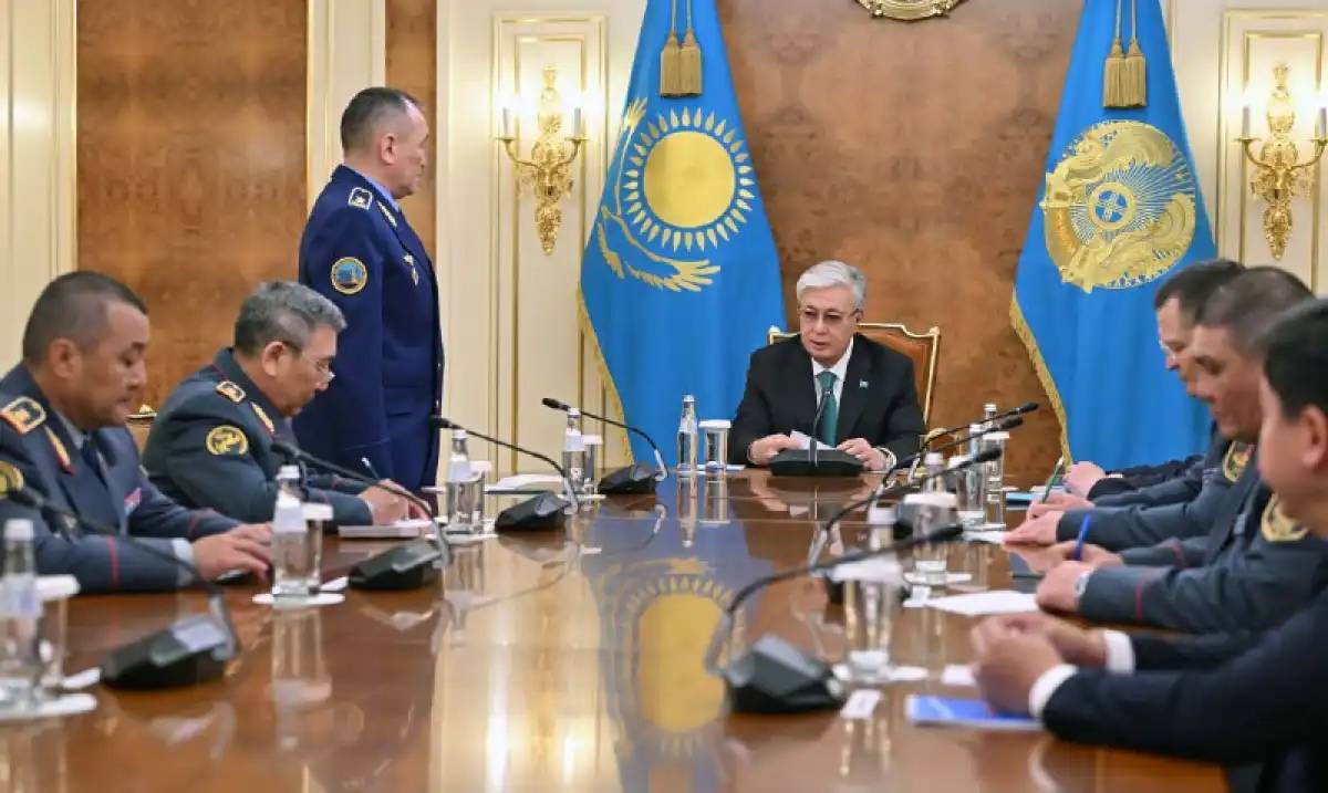 Президент Қорғаныс министрлігінің басшылық құрамымен жиын өткізді