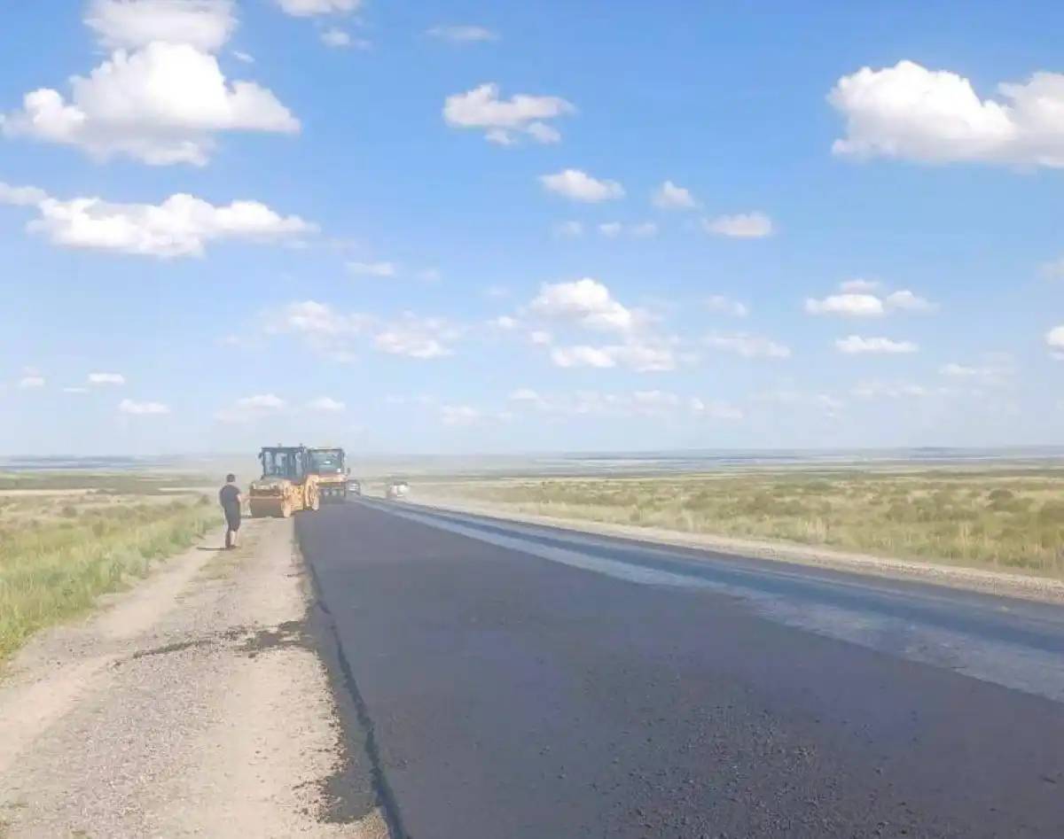 Абай облысында республикалық маңызы бар автожолға жөндеу жұмыстары жүргізіліп жатыр