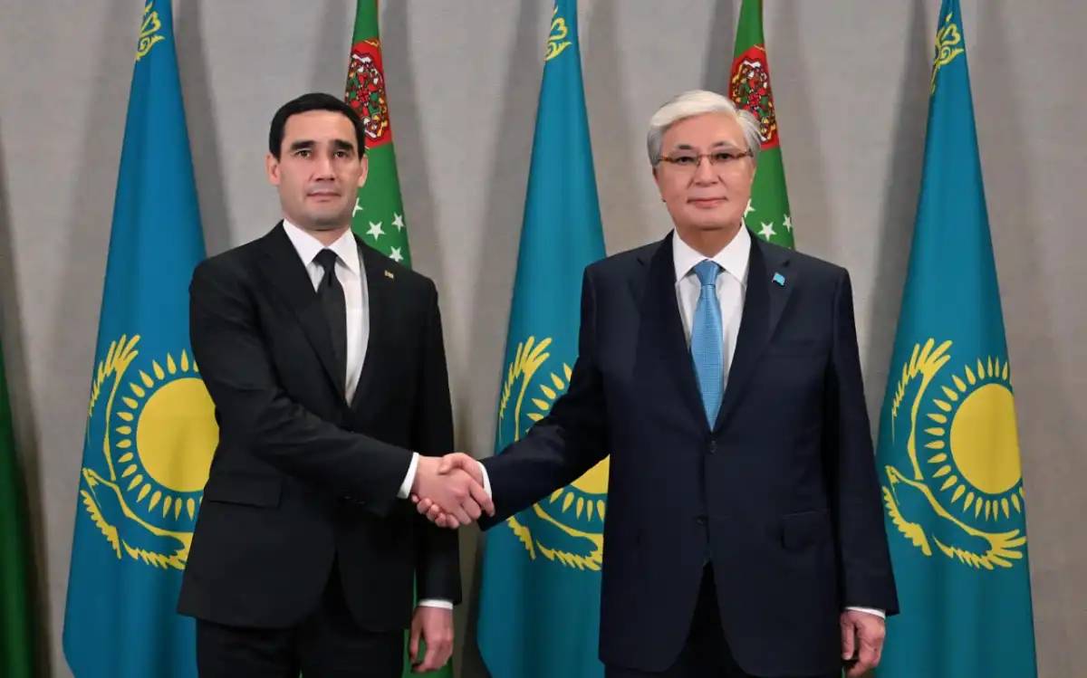 Қасым-Жомарт Тоқаев Түрікменстан Президентімен кездесті