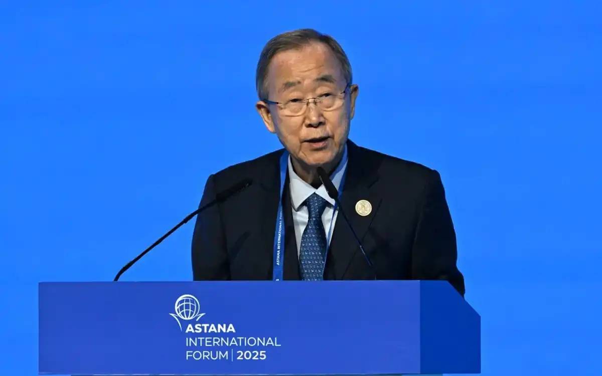 «Қайырлы таң!»: бұрынғы БҰҰ бас хатшысы Пан Ги Мун форумға қатысушылармен қазақша амандасты
