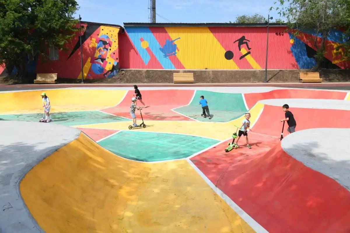 Балаларға қуаныш сыйлаған алаң: Астанада жаңа кеңістік ел игілігіне берілді