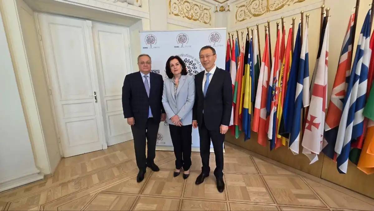 ҚР Орталық сайлау комиссиясы алғаш рет ЕҚЫҰ ДИАҚБ штаб-пәтеріне барды