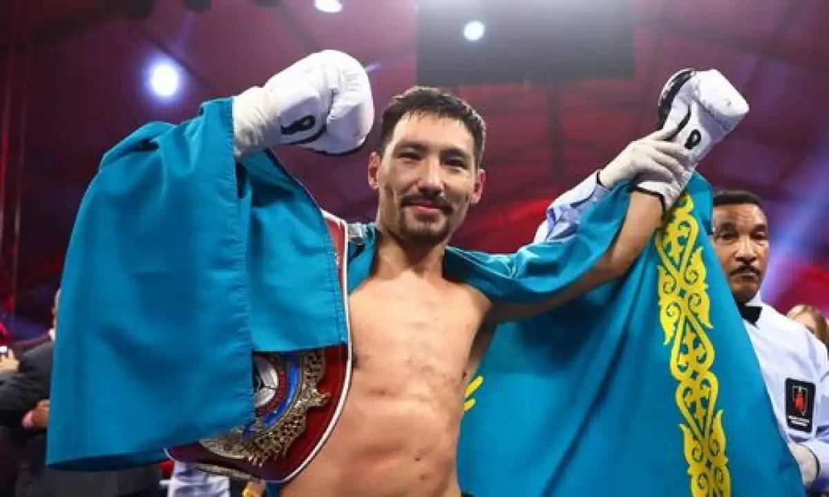 Жәнібек Әлімханұлы әлемнің үздік 20 боксшысының қатарына енді