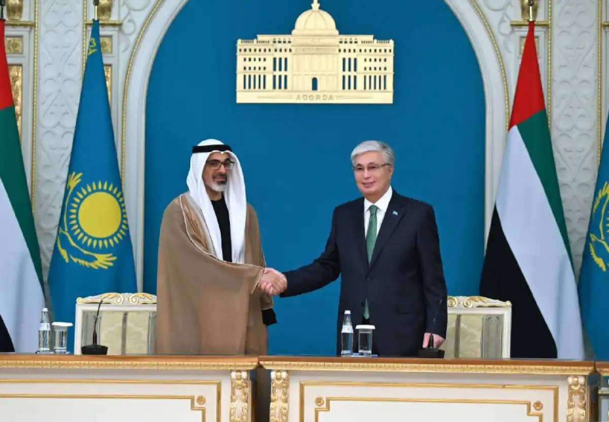 Қазақстан мен БАӘ басшылары өзара ынтымақтастық бойынша құжат алмасты