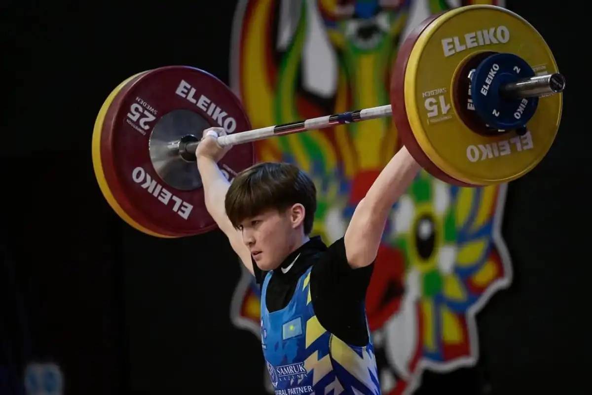 Қазақстандық ауыр атлет әлем чемпионатында алтын медаль жеңіп алды