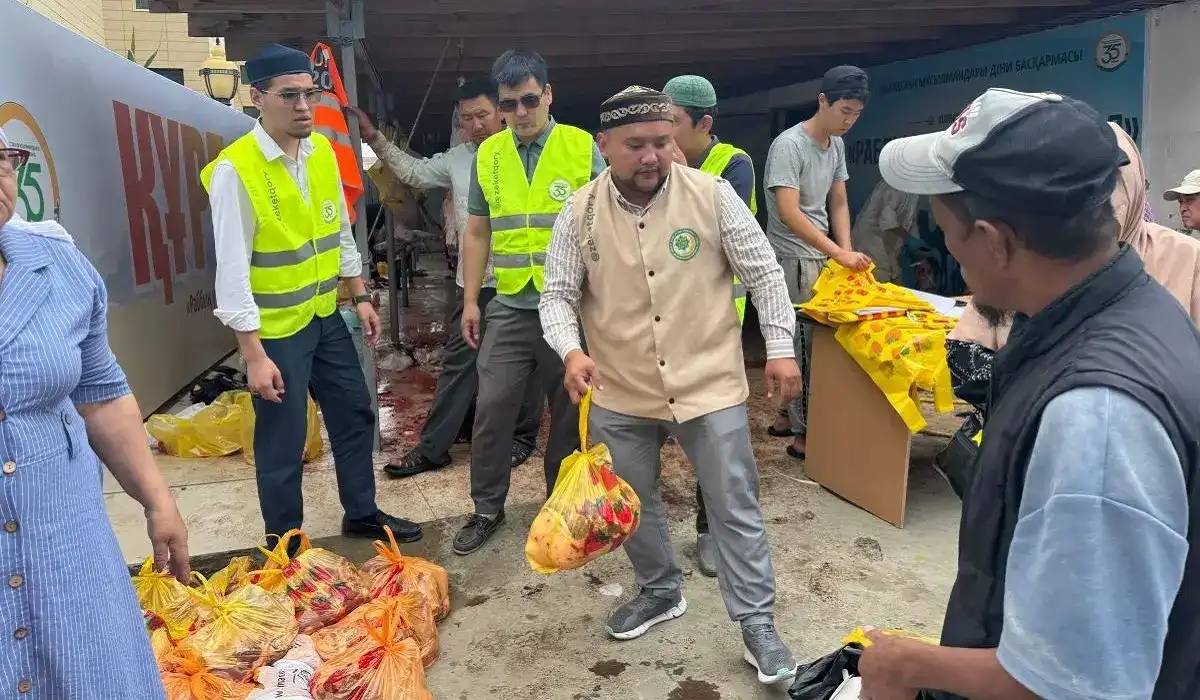 Құрбан айттың бірінші күні 35 мыңға жуық отбасыға ет таратылды – Діни басқарма