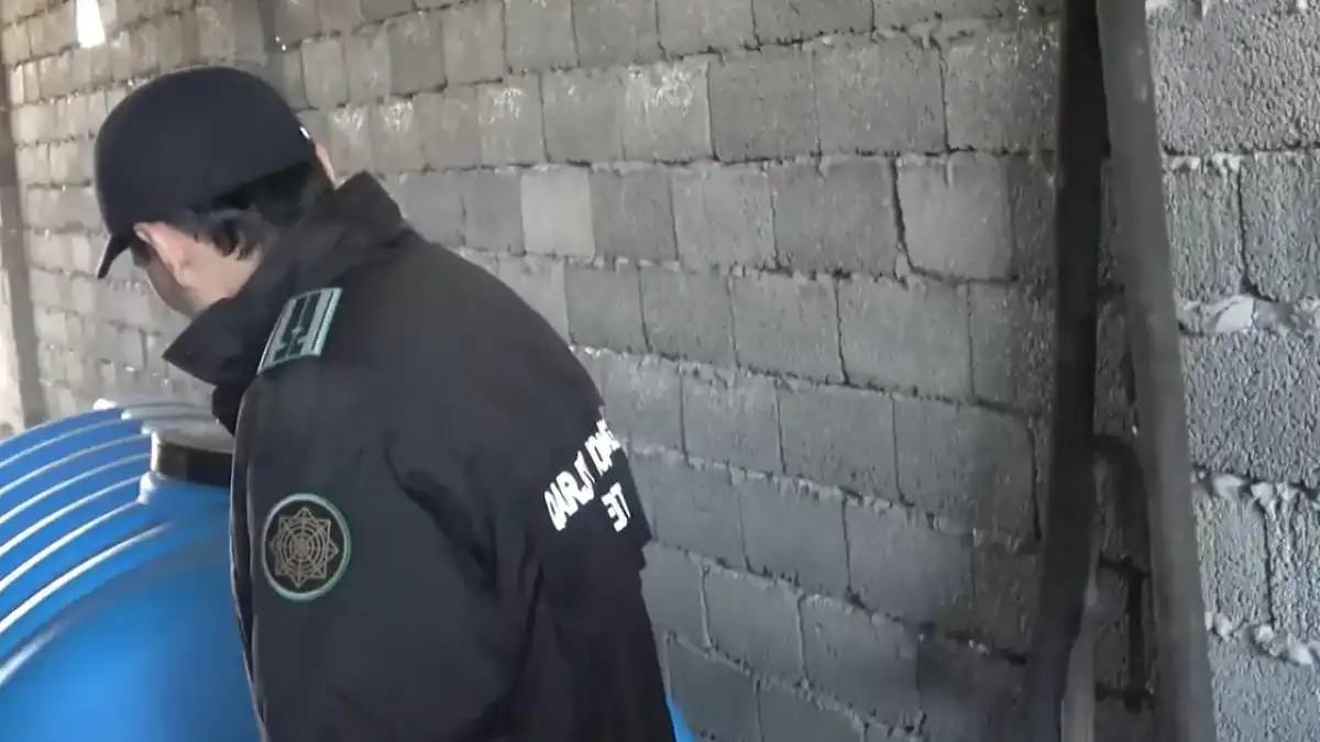 Жанармай өнімдерін жасырын тасымалдау үшін Қазақстан мен Өзбекстан арасында жерасты тоннель қазған