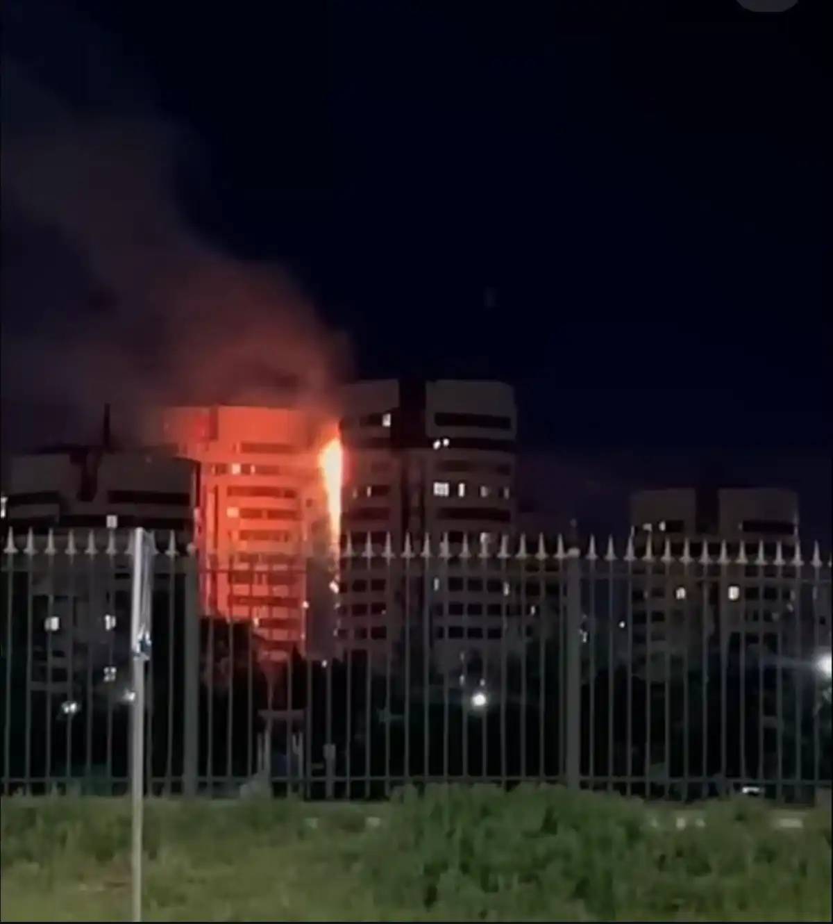 Астанада «7 бочек» тұрғын үй кешені өртенді: қаза тапқандар жоқ