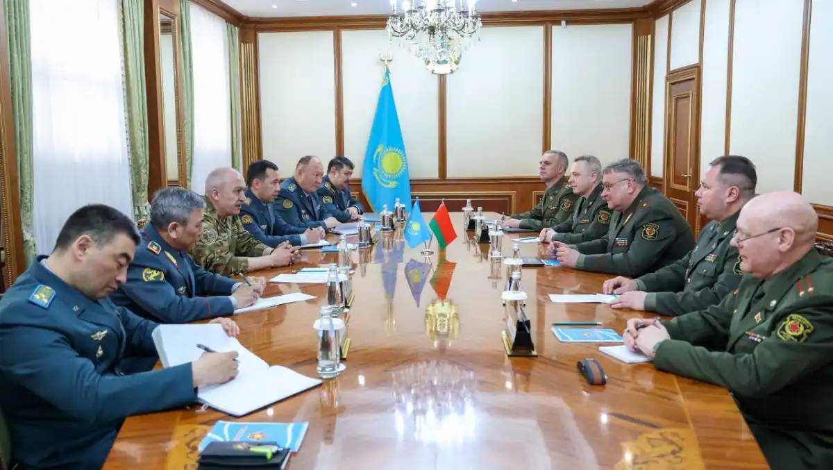 Қазақстан мен Беларусь екіжақты әскери ынтымақтастықты арттырады