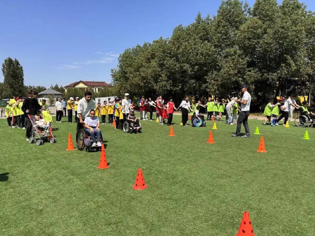 Балаларды қорғау күні: Елордада инклюзивті спорттық жарыстар өтті