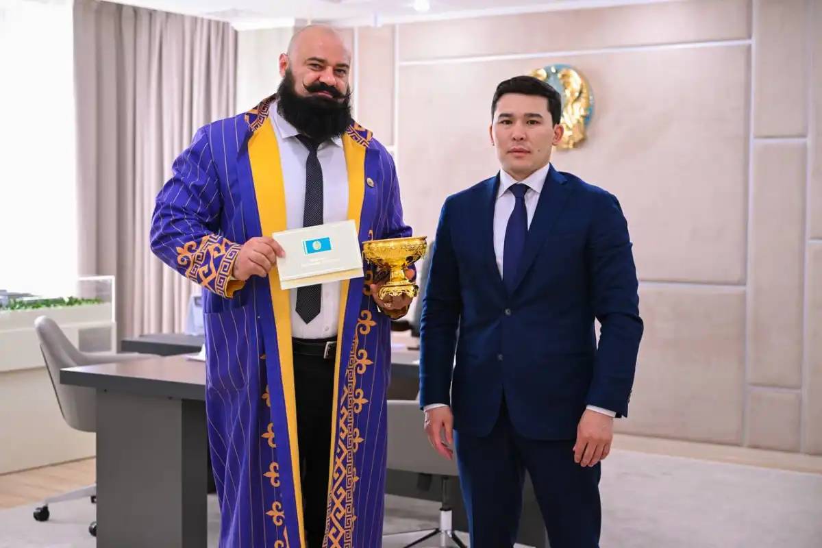 Туризм және спорт министрі Сергей Цырульниковты құттықтады