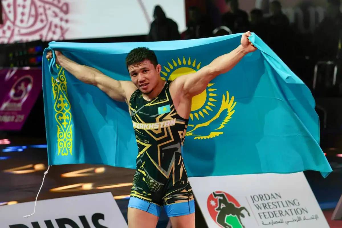 Нұрқожа Қайпанов үш дүркін Азия чемпионы атанды