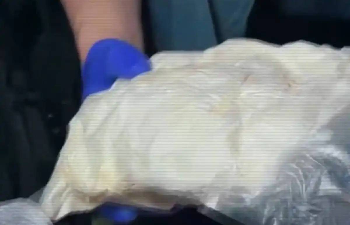 Ақмола облысында математика пәнінің мұғалімі бір килограм есірткімен ұсталды