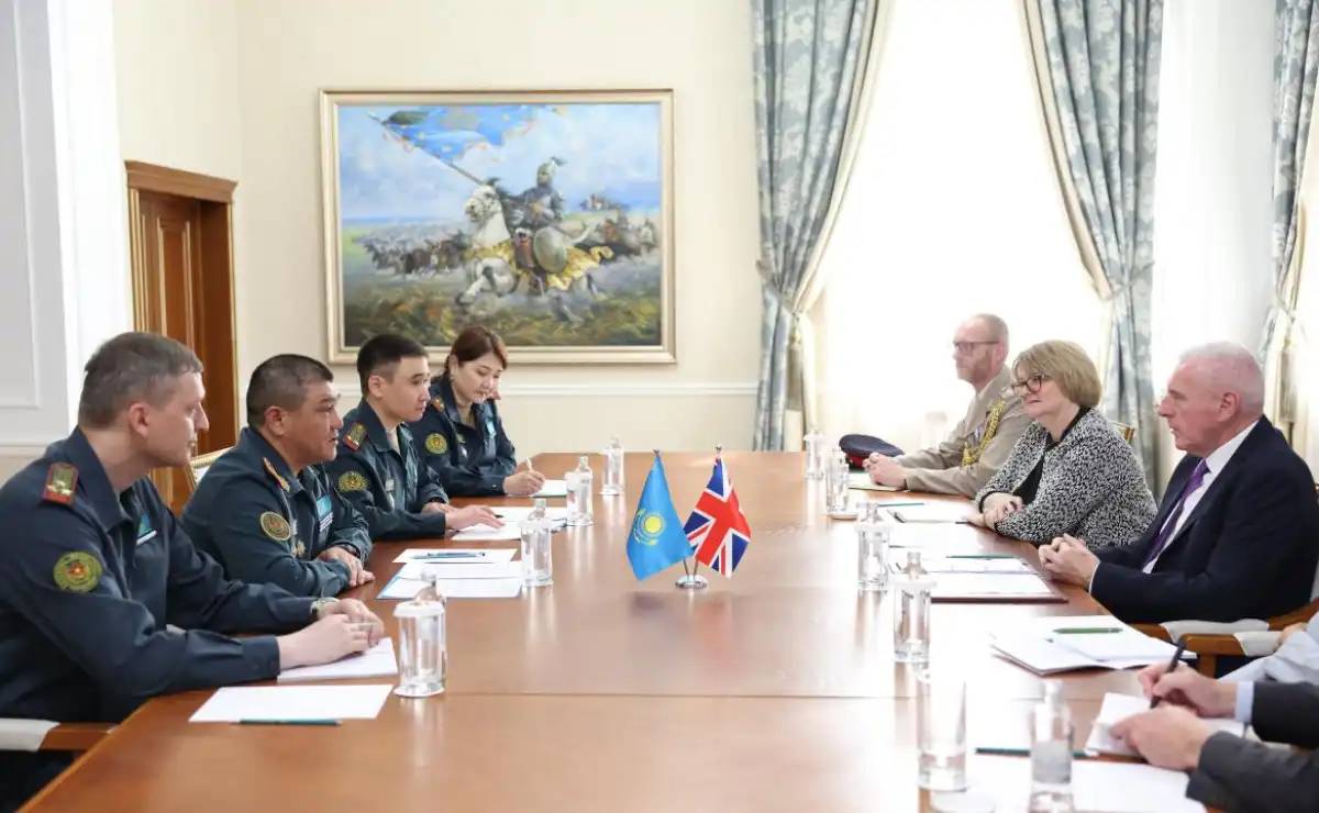 Қазақстан мен Ұлыбритания әскери ынтымақтастық мәселесін талқылады