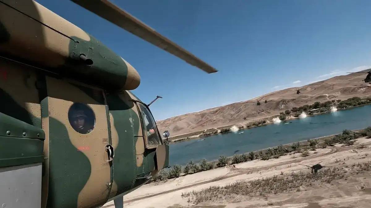 Ұшқыштар Астанада өтетін парадқа қызу дайындалып жатыр