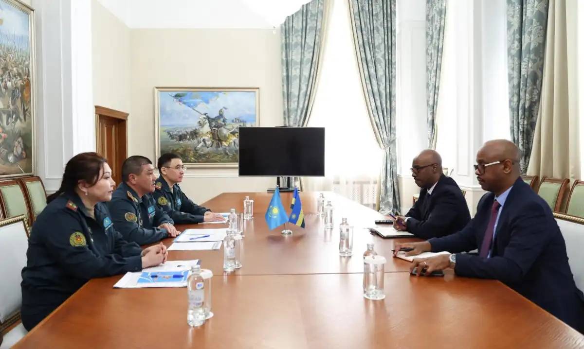 Қазақстан мен Руанда әскери ынтымақтастық мәселесін талқылады
