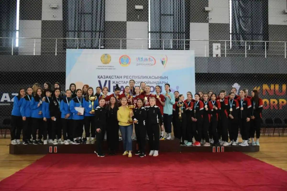 Елордалық гандболшылар VI жастар ойындарының чемпионы атанды