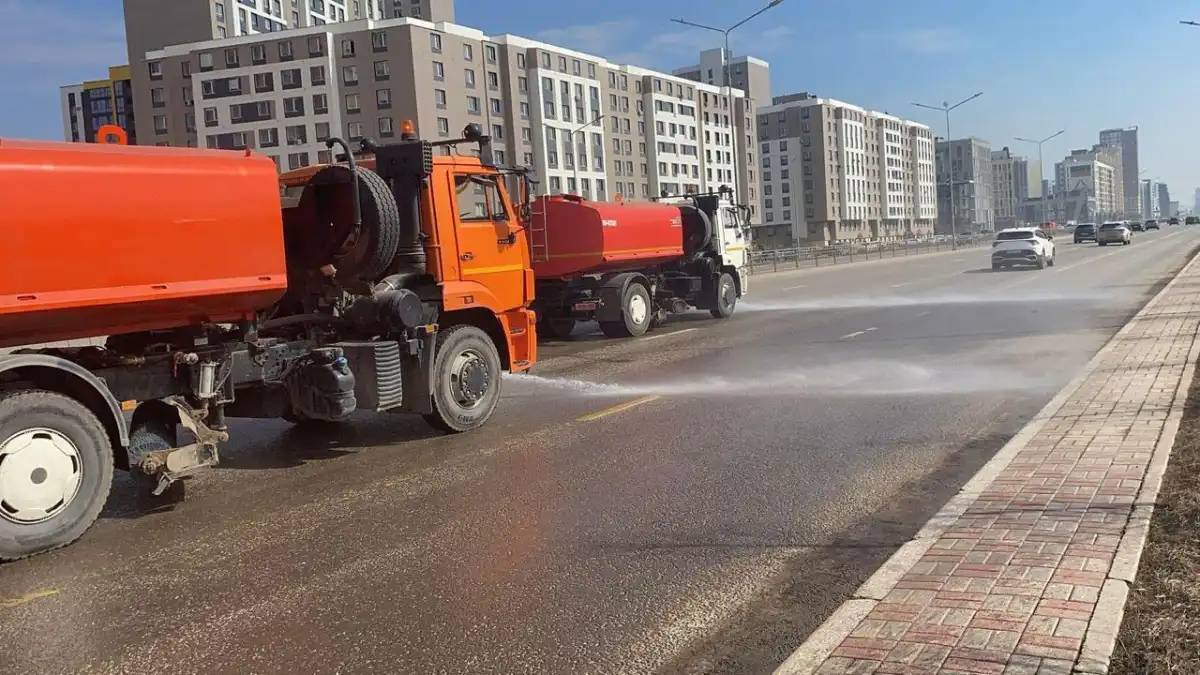 Астанада ауқымды тазалық жұмыстары жүргізіліп жатыр