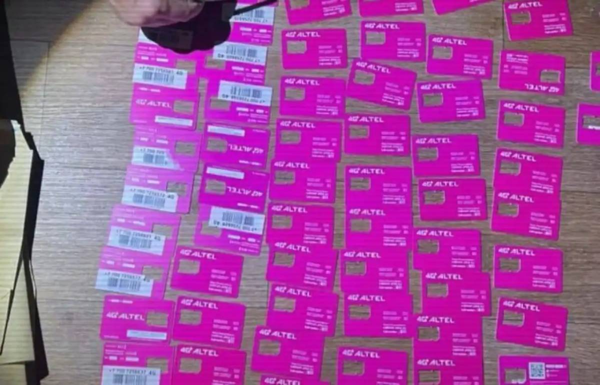 Киберполиция алаяқтық ісін жүзеге асыру үшін жүздеген  sim-карта пайдаланушыларды ұстады