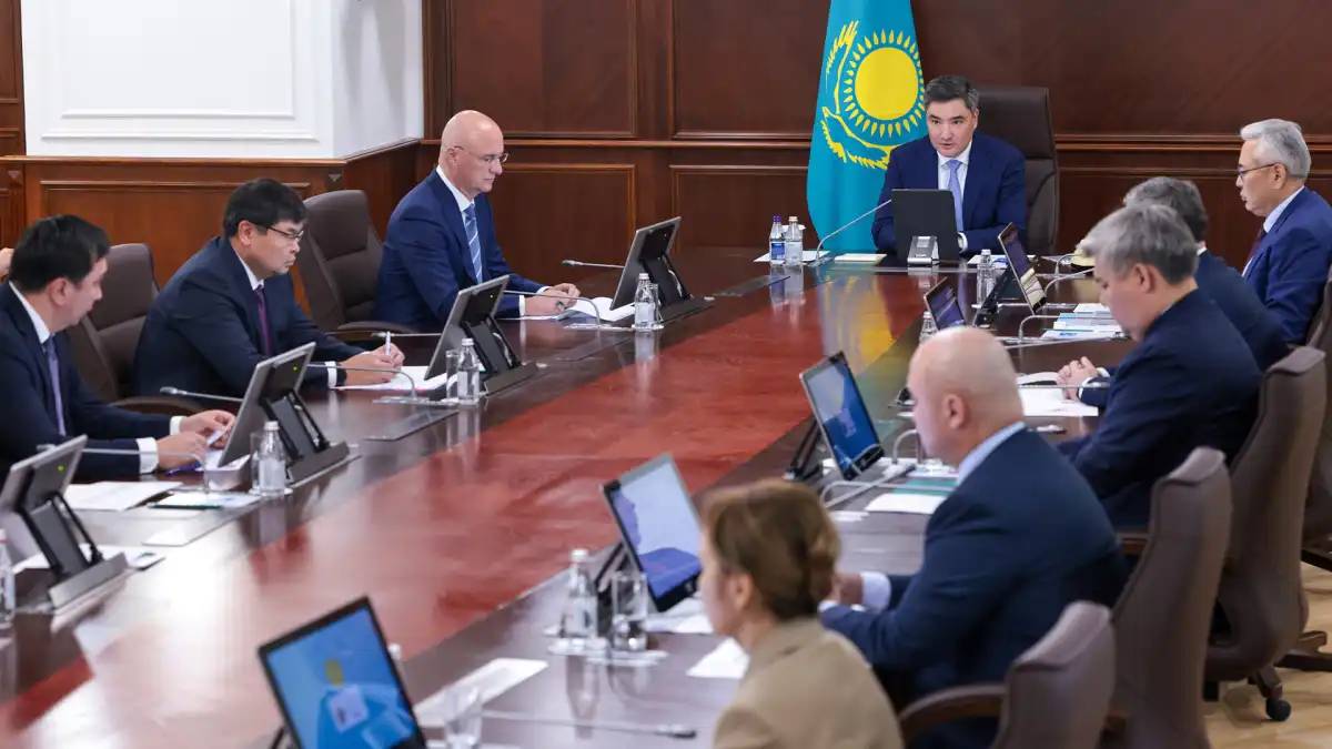 Президент тапсырмасы: Үкіметте автожолдардың сапасын арттыру мәселесі қаралды