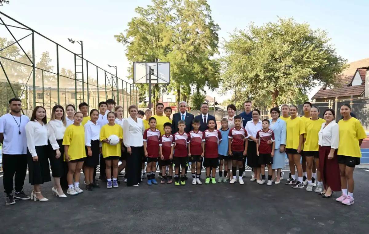 Мемлекет басшысы Кемел Тоқаев атындағы №33 мектеп-гимназияға барды