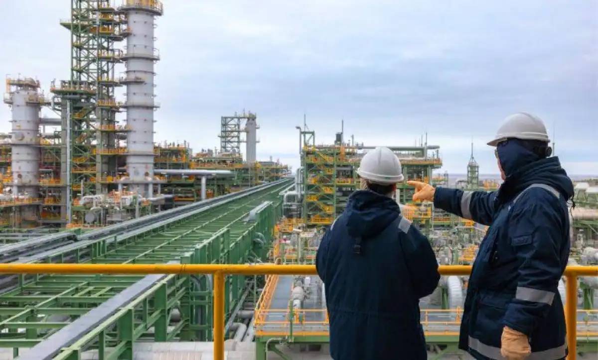 Бектенов Теңіз кен орнындағы негізгі мұнай-газ жобаларын аяқтауды тапсырды