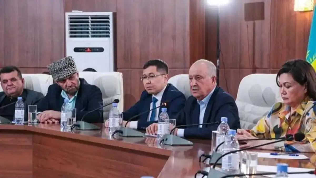 Астанада ҚХА-ның 30 жылдығына арналған жобалар талқыланды