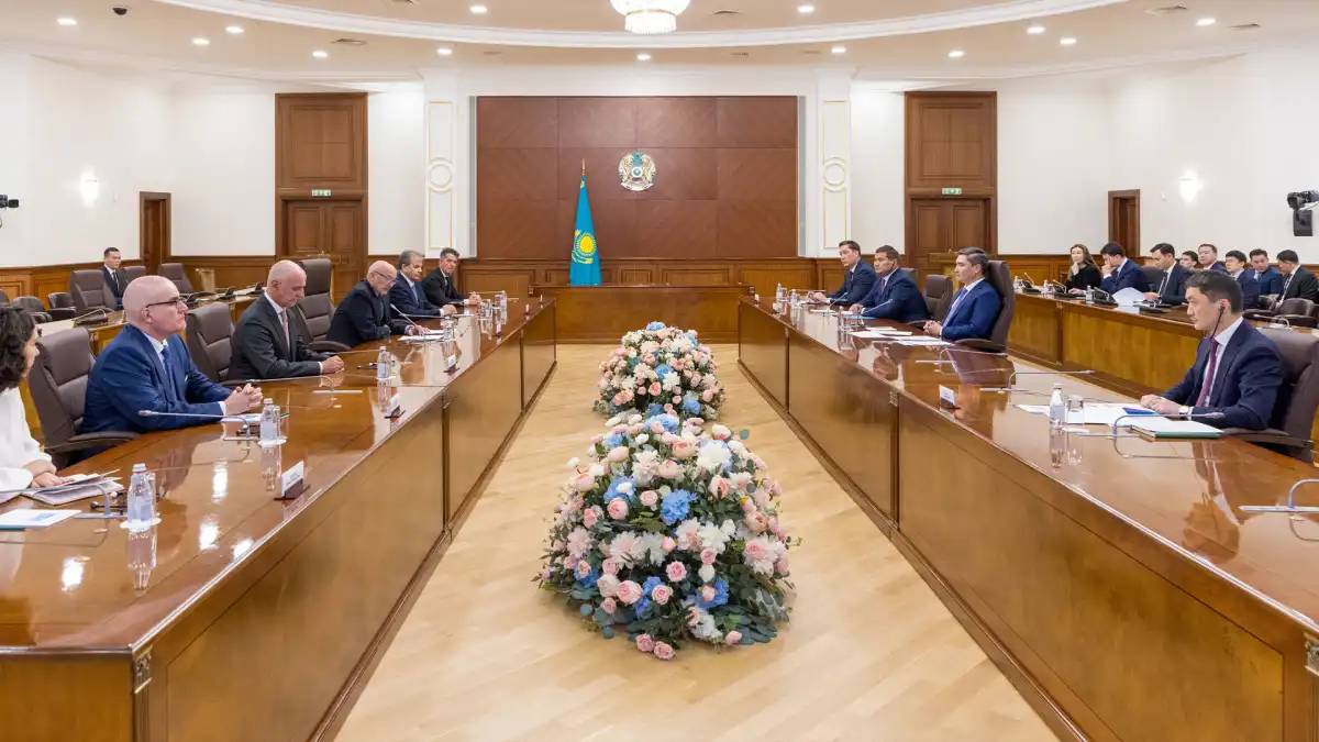 Олжас Бектенов Roca Group компаниясының басшысымен Қызылорда облысындағы зауыт құрылысын талқылады