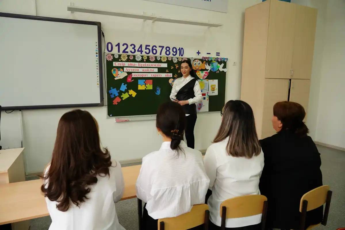 Еліміздегі мектептерге жаңа лауазым ресми түрде енгізілді