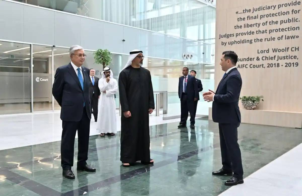 Президент шейх Халед бен Мұхаммед бен Заид Әл Нахаянмен «Астана» халықаралық қаржы орталығына барды