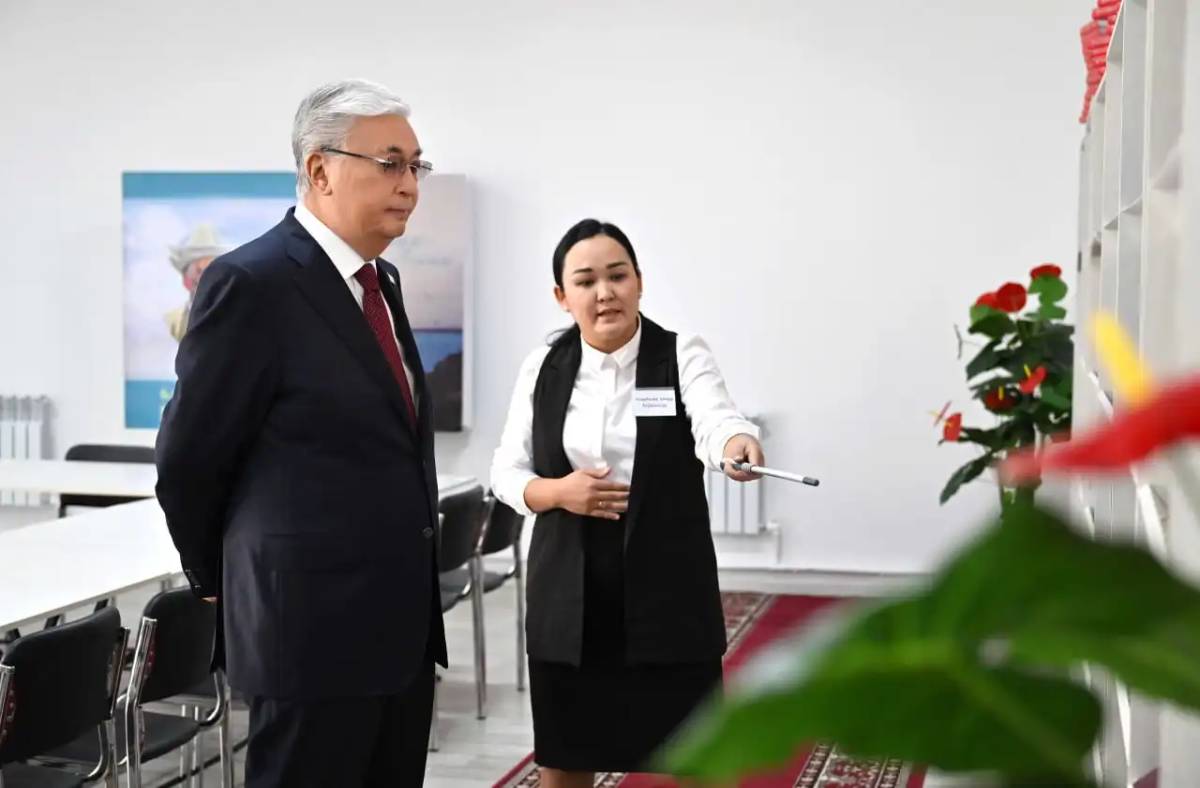 Президент Жетісу облысындағы мәдениет үйіне музыкалық жабдықтар тарту етті