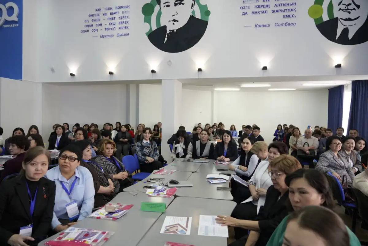 Елордада білім беру саласының өкілдері «Біртұтас тәрбие» бағдарламасы аясында тәжірибе алмасты